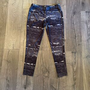 The North Face Women's Camo‎ Leggings - Size Large